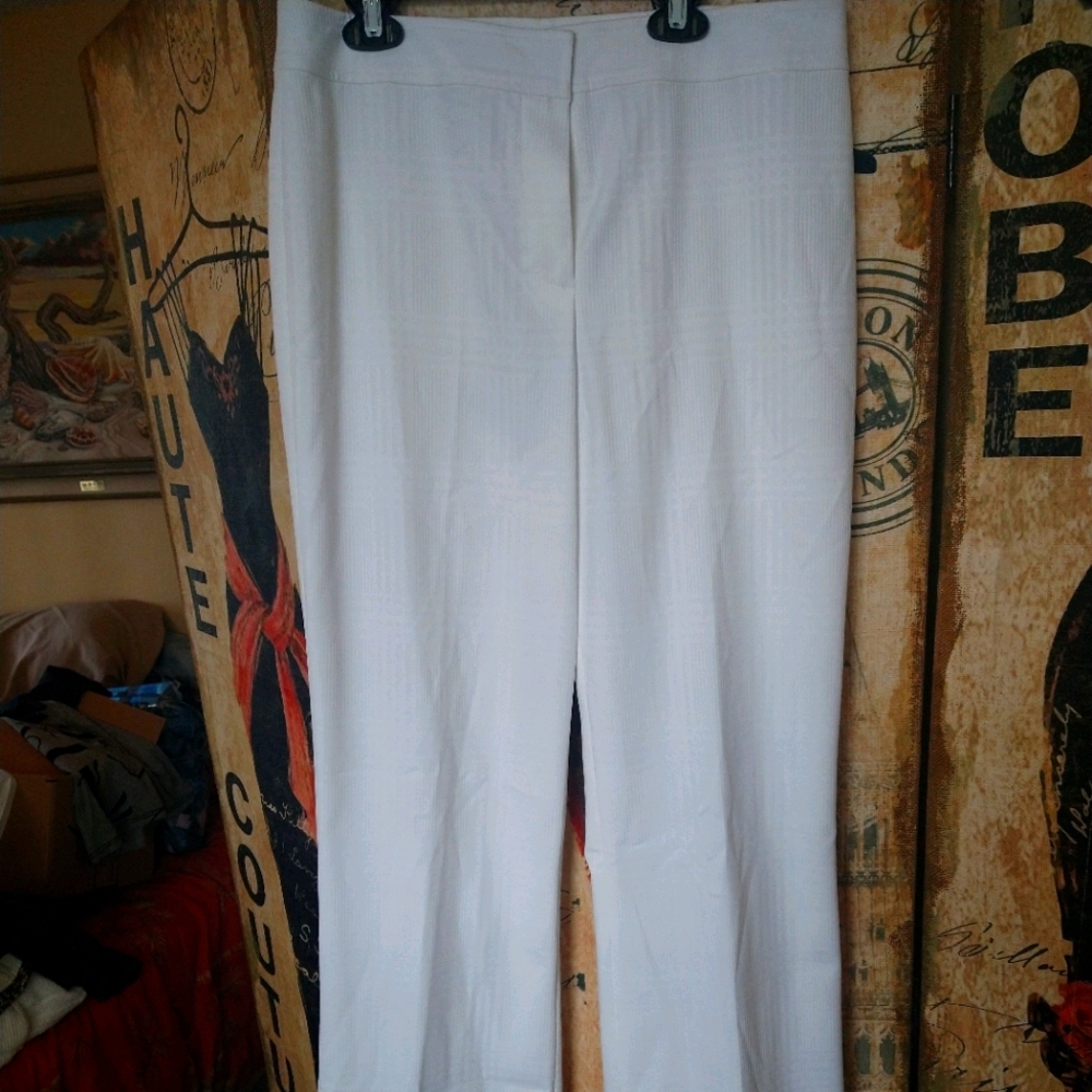 St John New white wide leg pants size 10